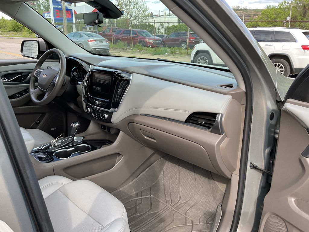 Photo 18 of this CHEVROLET TRAVERSE