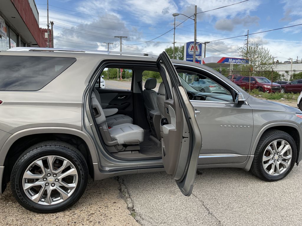 Photo 23 of this CHEVROLET TRAVERSE