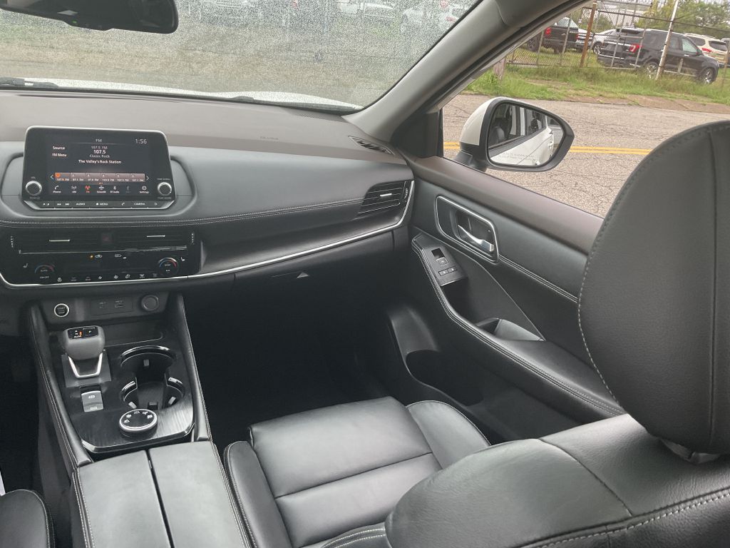Photo 30 of this NISSAN ROGUE