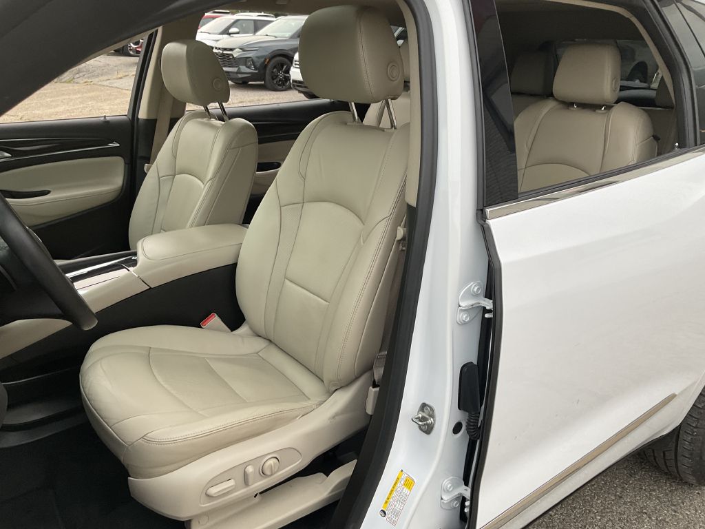 Photo 14 of this BUICK ENCLAVE