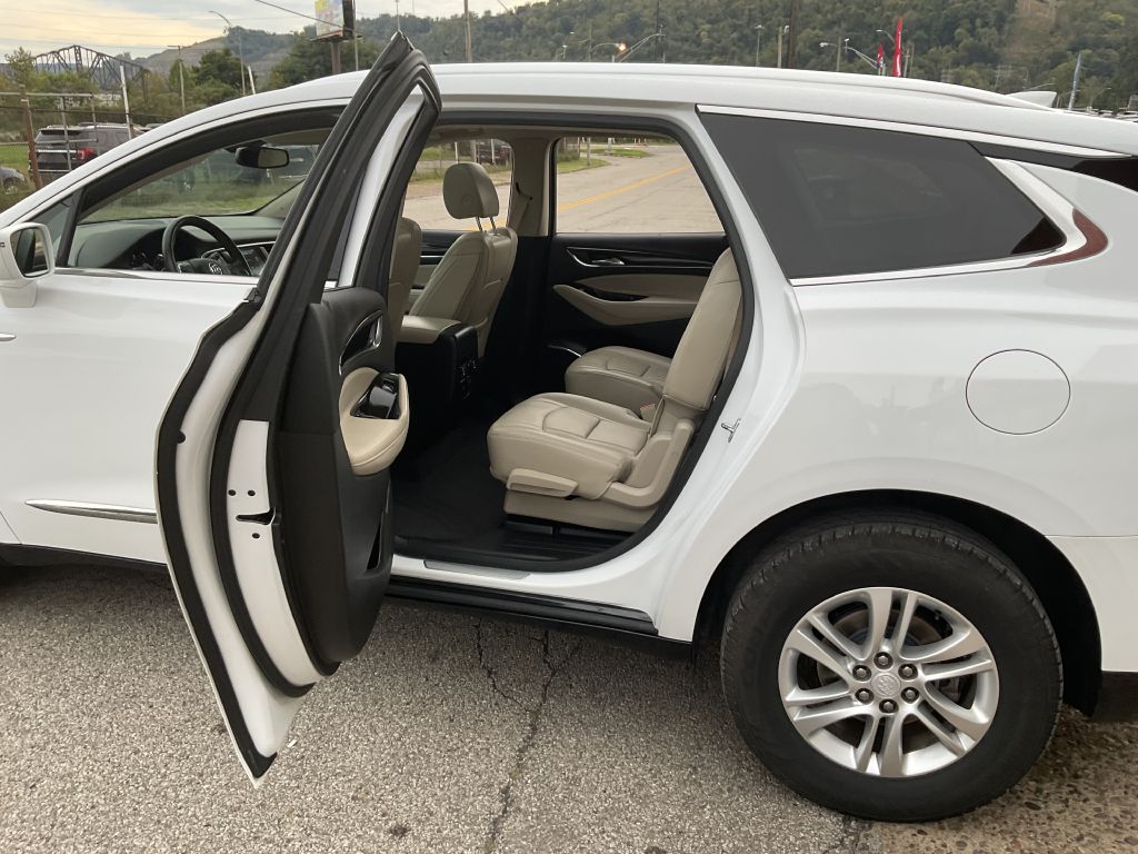 Photo 19 of this BUICK ENCLAVE
