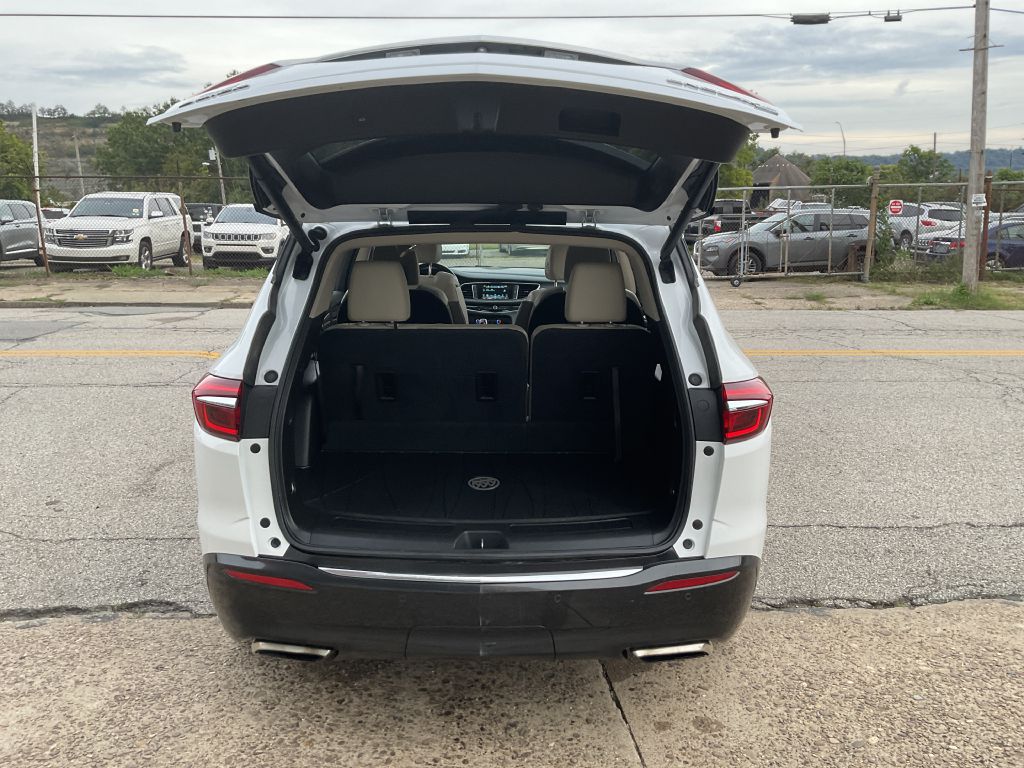 Photo 28 of this BUICK ENCLAVE