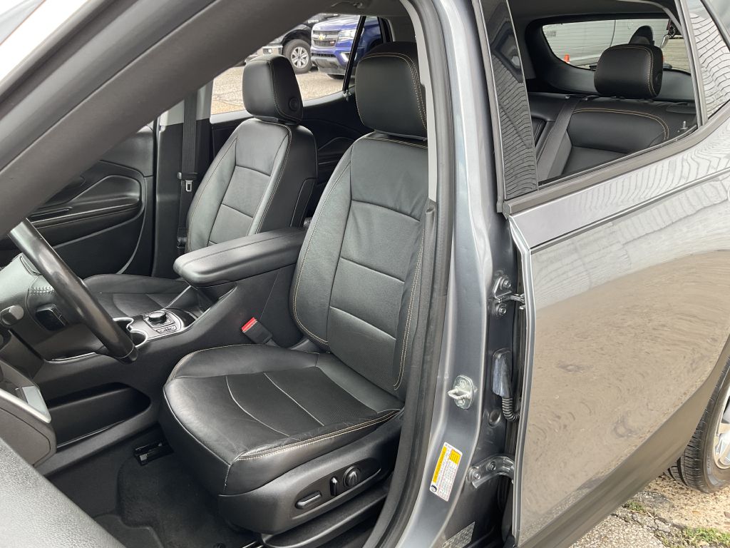 Photo 14 of this GMC TERRAIN
