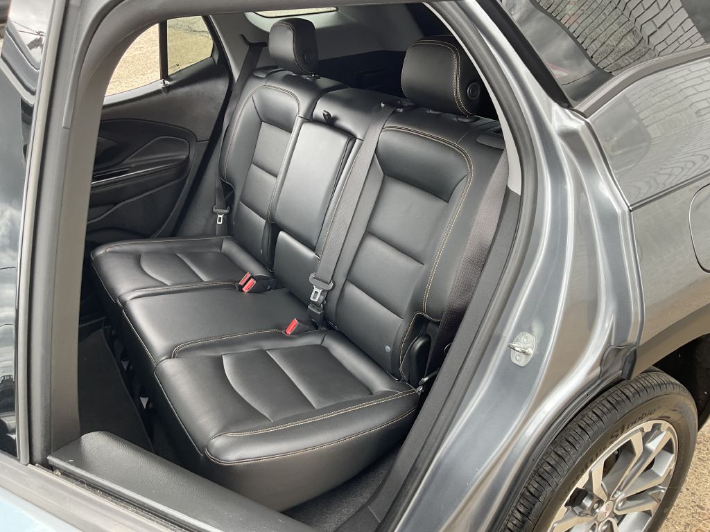 Photo 20 of this GMC TERRAIN
