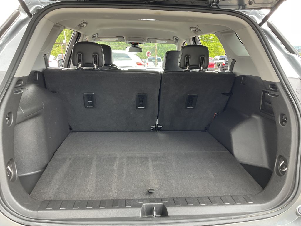 Photo 26 of this GMC TERRAIN