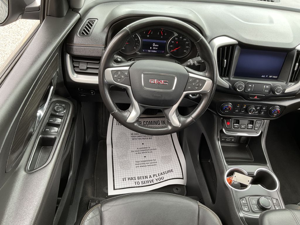 Photo 27 of this GMC TERRAIN