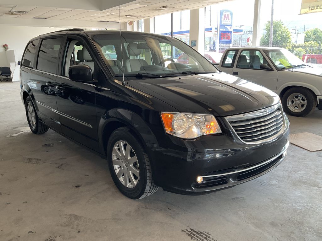 2012 CHRYSLER TOWN & COUNTRY 