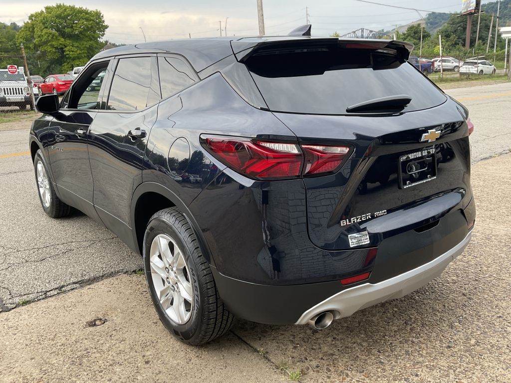 Photo 7 of this CHEVROLET BLAZER
