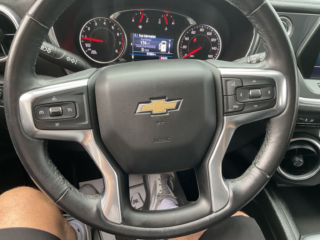 Photo 30 of this CHEVROLET BLAZER
