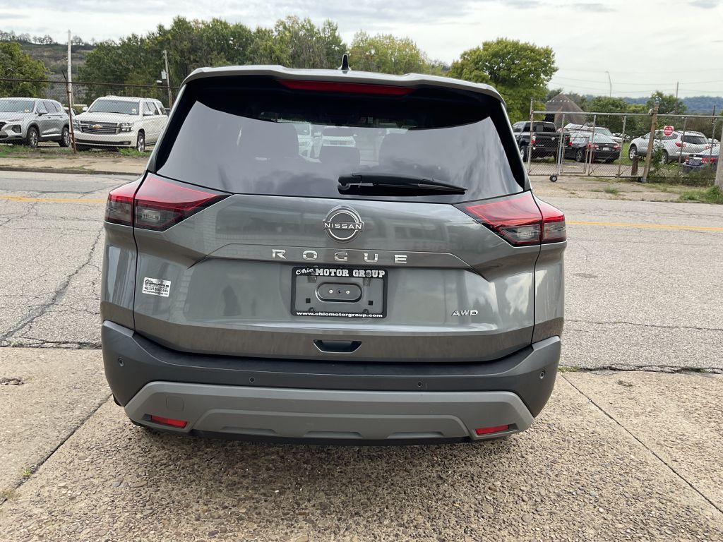 Photo 8 of this NISSAN ROGUE