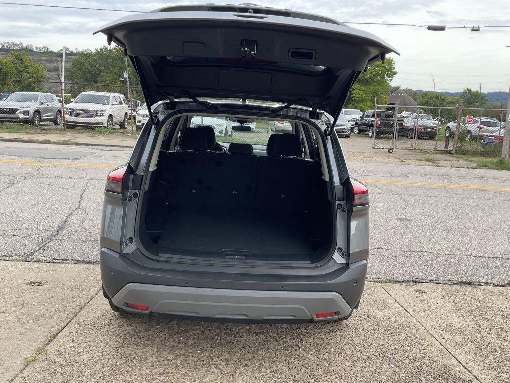 Photo 24 of this NISSAN ROGUE
