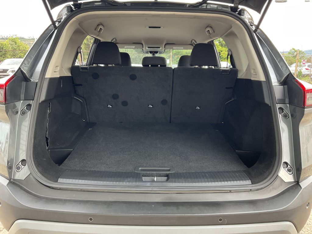 Photo 25 of this NISSAN ROGUE