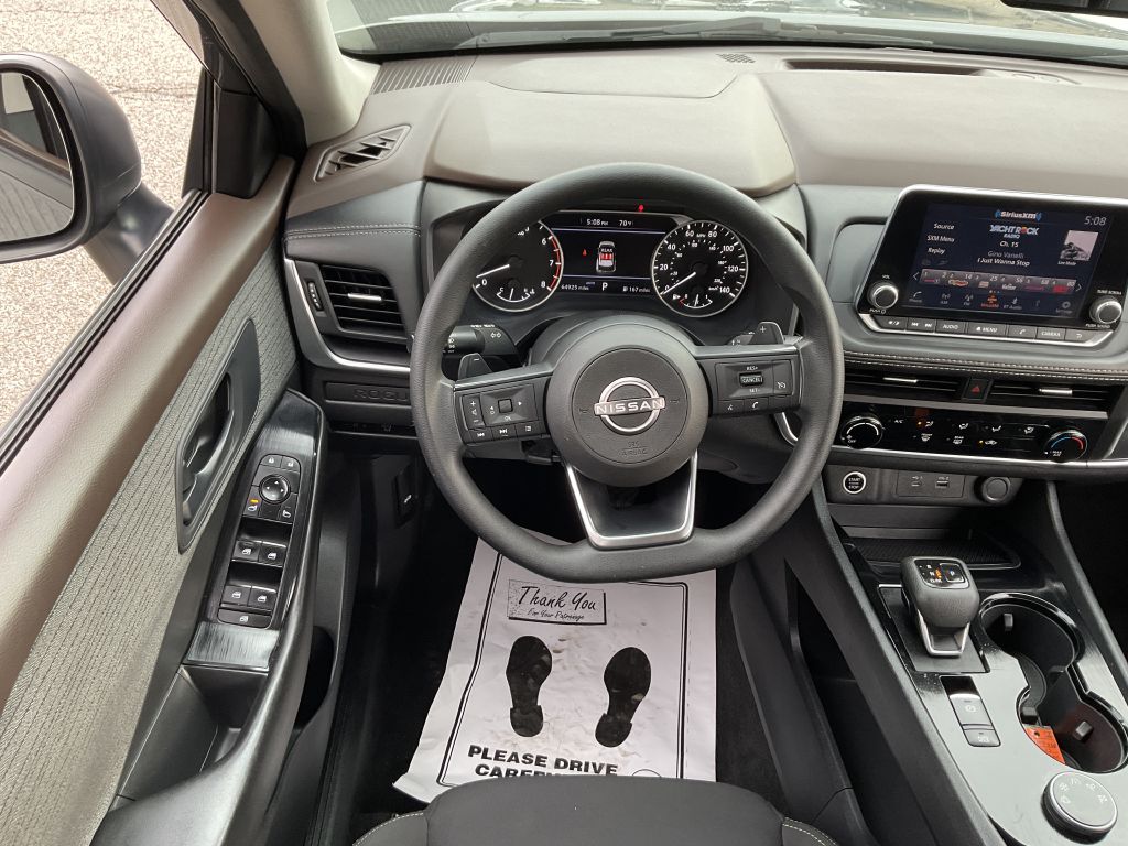 Photo 26 of this NISSAN ROGUE