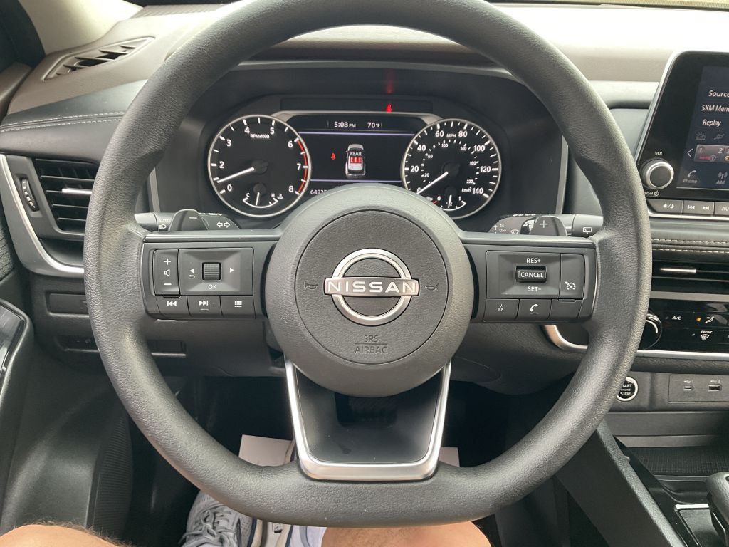 Photo 32 of this NISSAN ROGUE