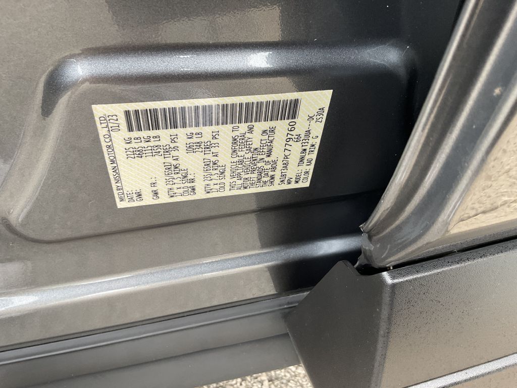 Photo 37 of this NISSAN ROGUE