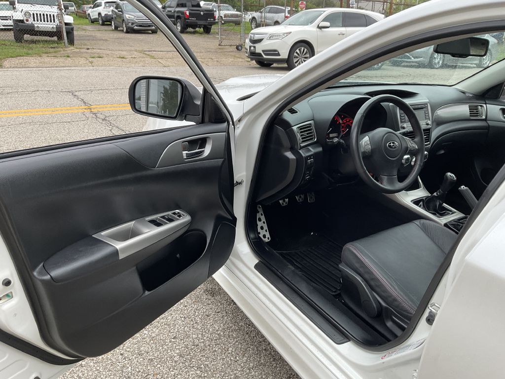 Photo 15 of this SUBARU IMPREZA