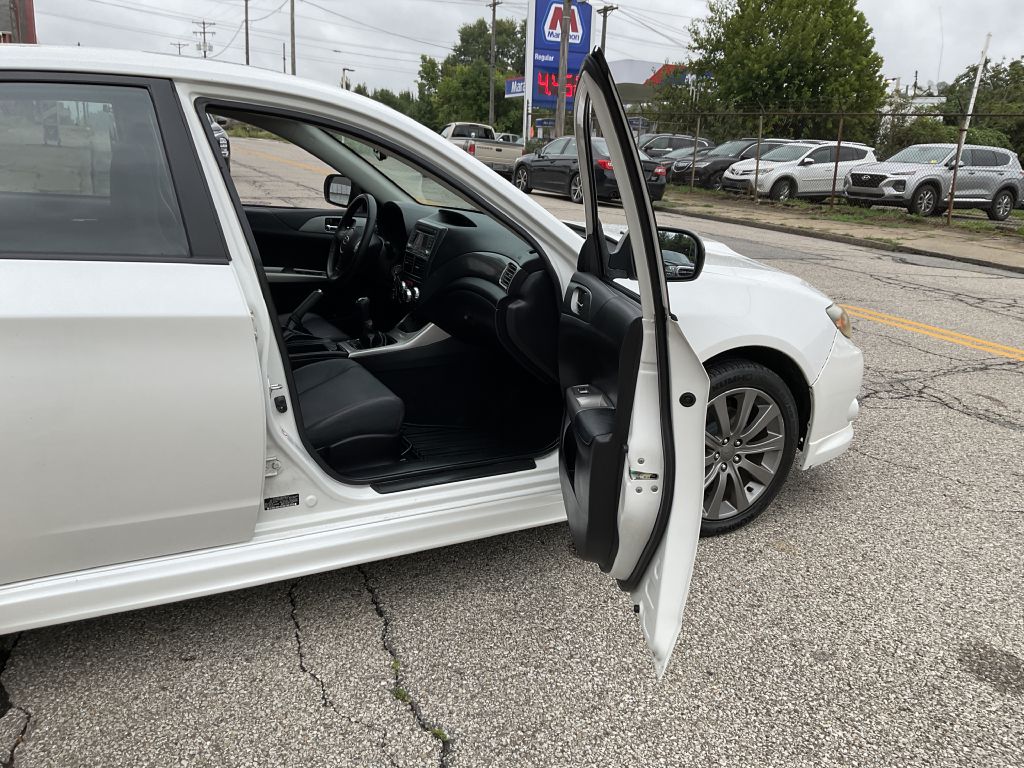 Photo 16 of this SUBARU IMPREZA
