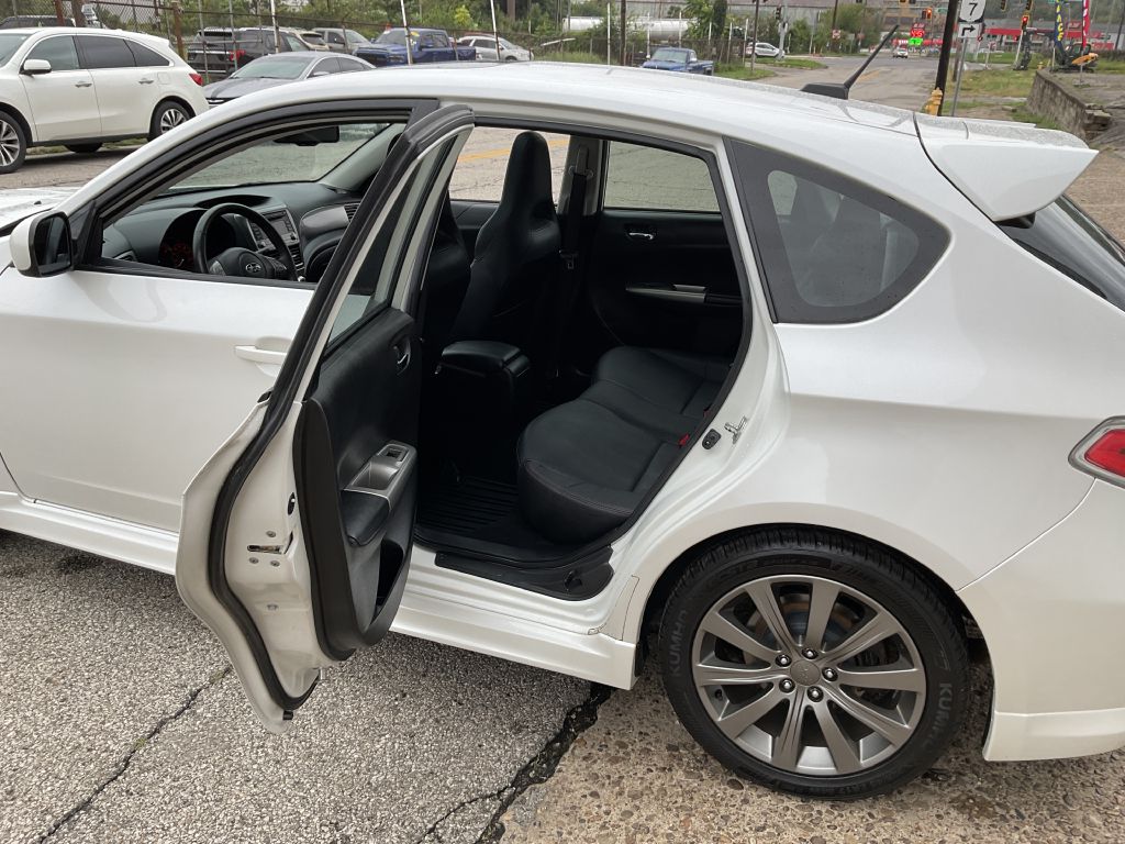 Photo 19 of this SUBARU IMPREZA
