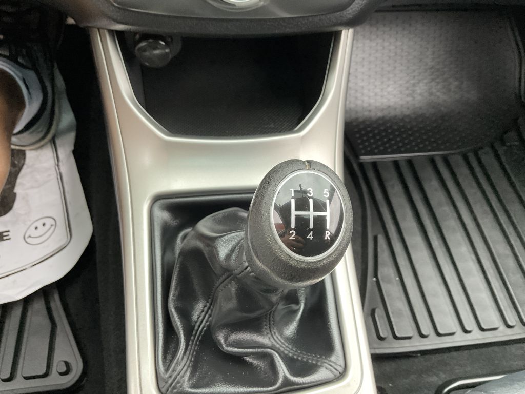 Photo 35 of this SUBARU IMPREZA