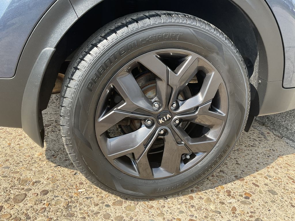 Photo 11 of this KIA SPORTAGE