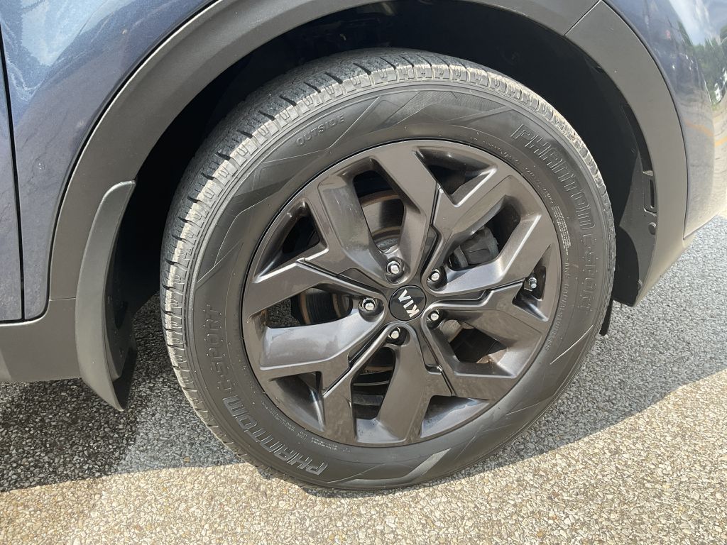 Photo 12 of this KIA SPORTAGE