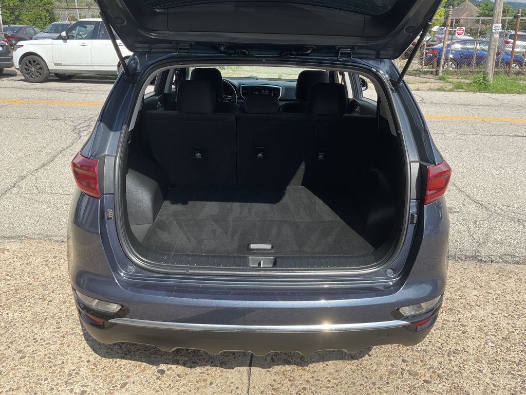 Photo 21 of this KIA SPORTAGE