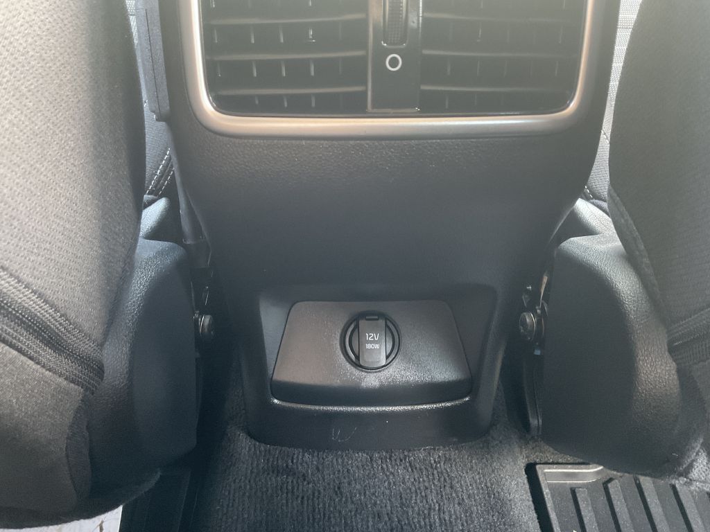 Photo 22 of this KIA SPORTAGE