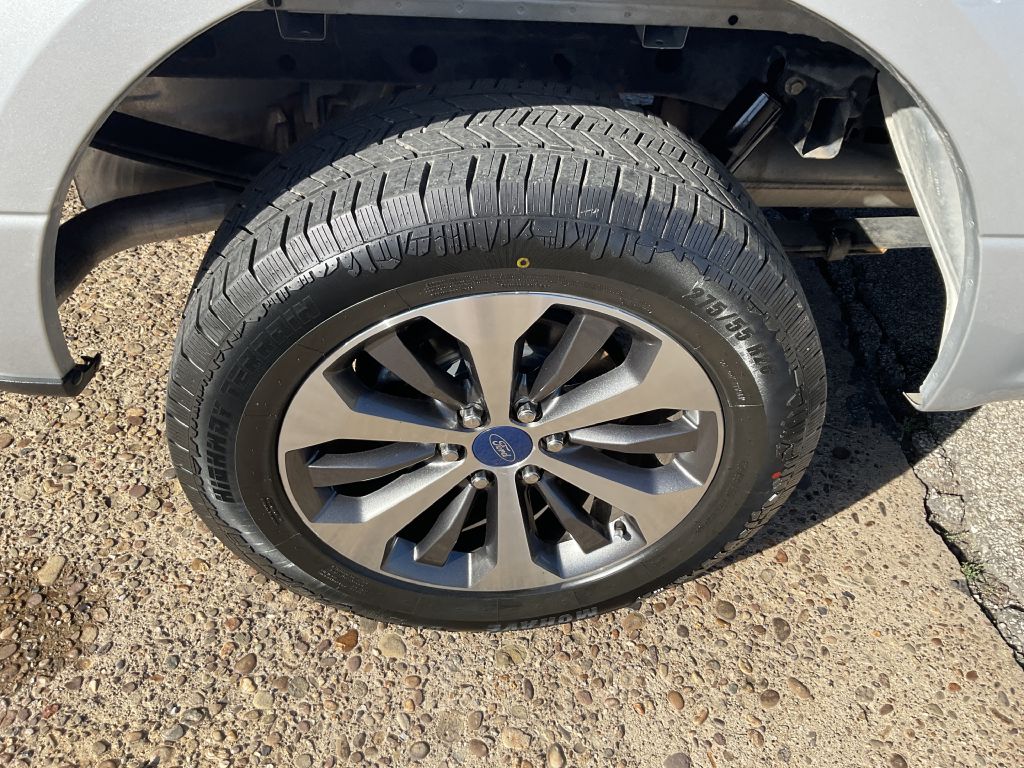 Photo 12 of this FORD F150