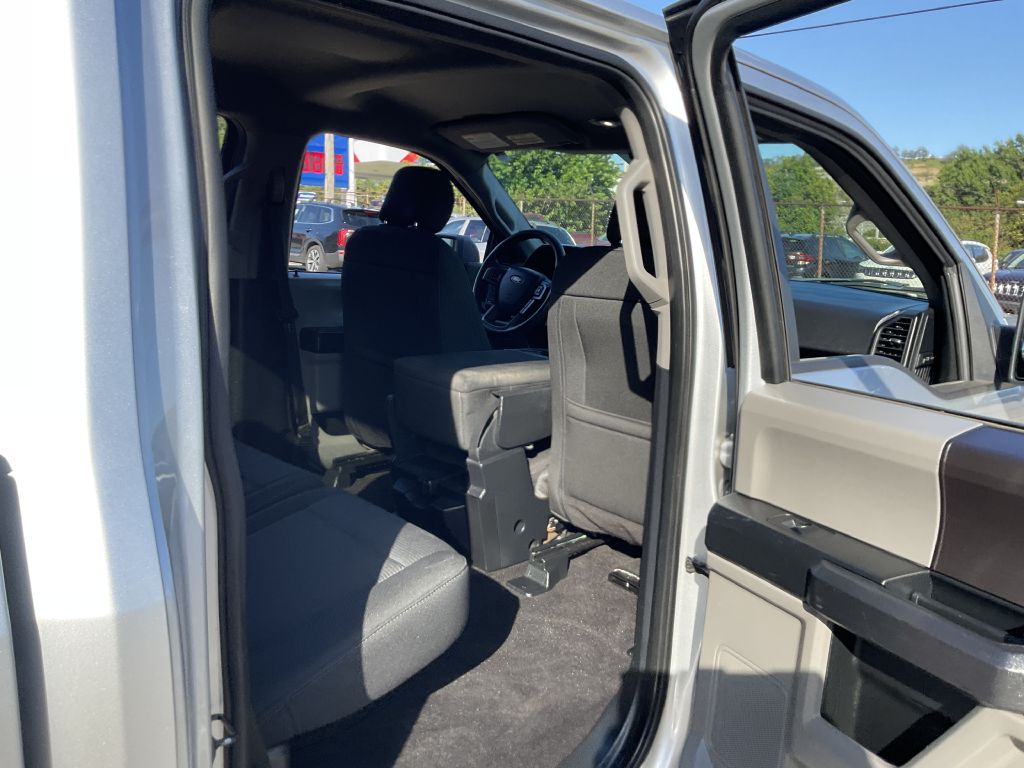 Photo 23 of this FORD F150