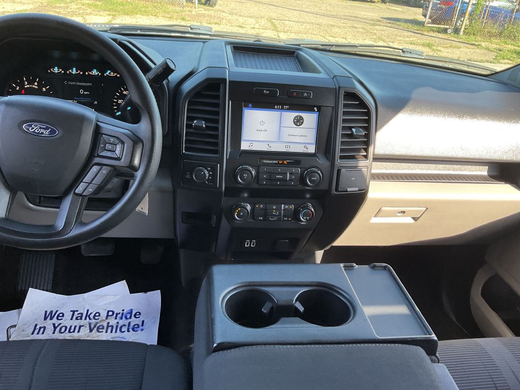 Photo 26 of this FORD F150