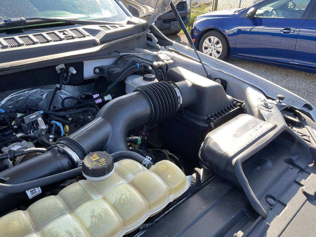 Photo 33 of this FORD F150