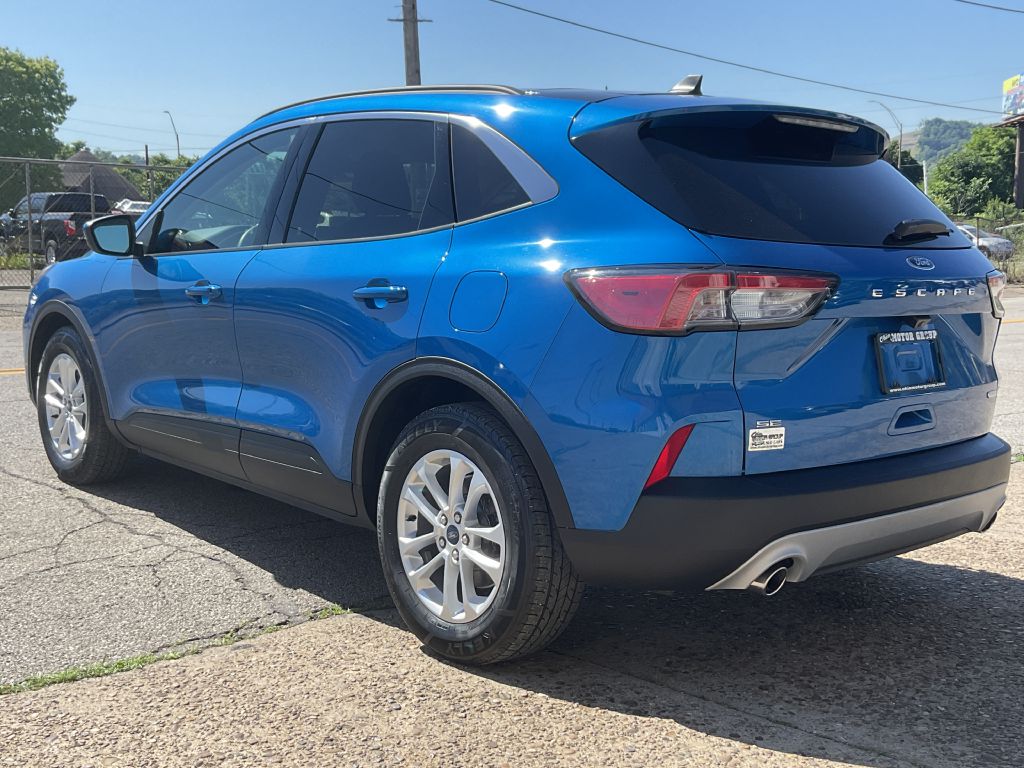 Photo 7 of this FORD ESCAPE