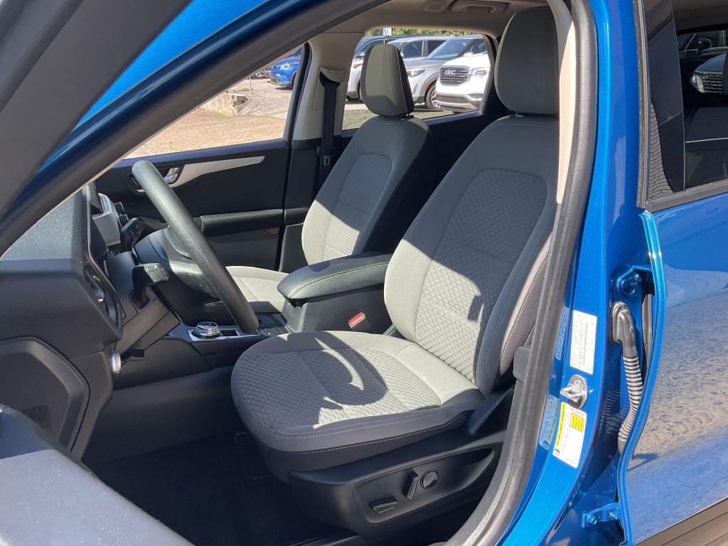 Photo 14 of this FORD ESCAPE