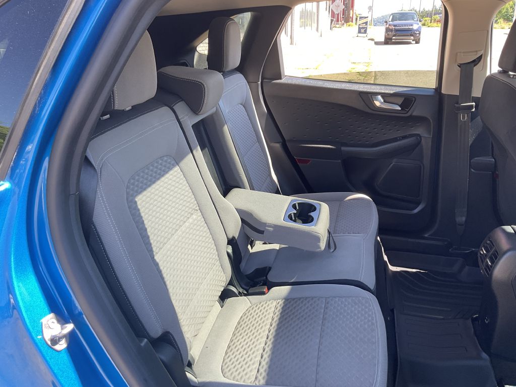Photo 20 of this FORD ESCAPE