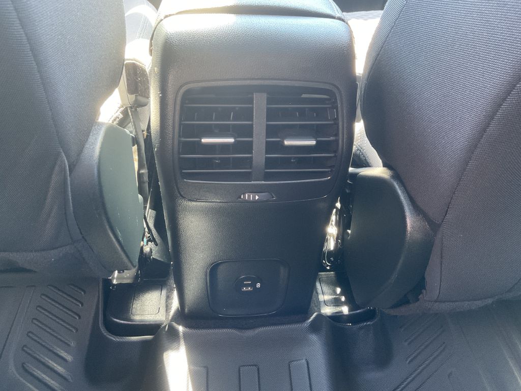 Photo 22 of this FORD ESCAPE