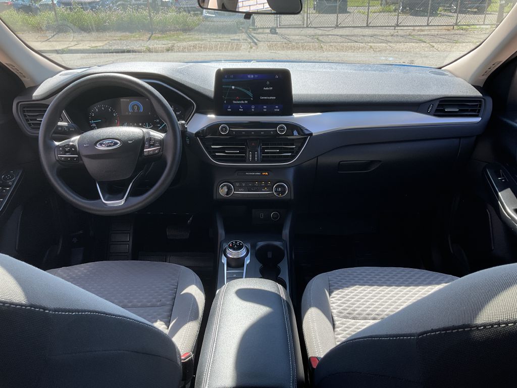 Photo 23 of this FORD ESCAPE
