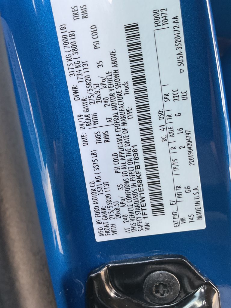 Photo 33 of this FORD F150 SXT