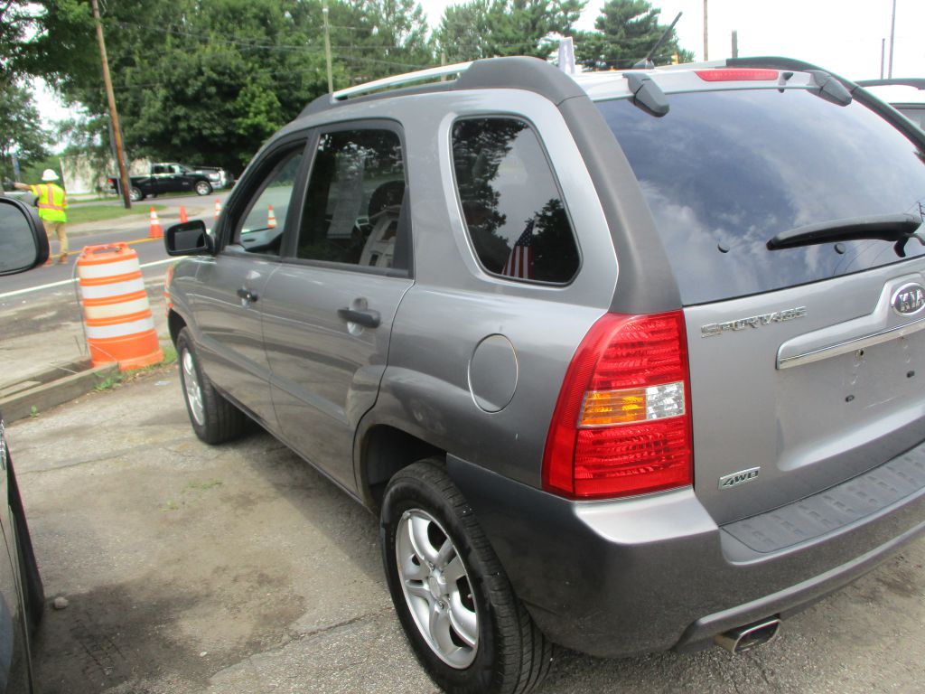 Photo 8 of this KIA SPORTAGE