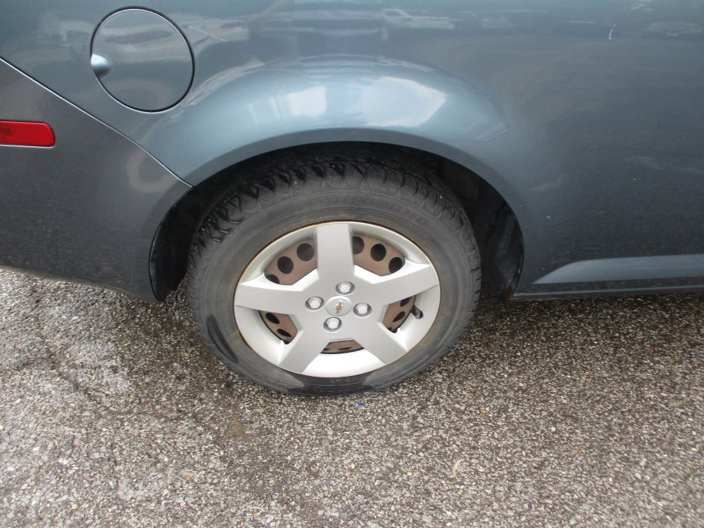 Photo 4 of this CHEVROLET COBALT