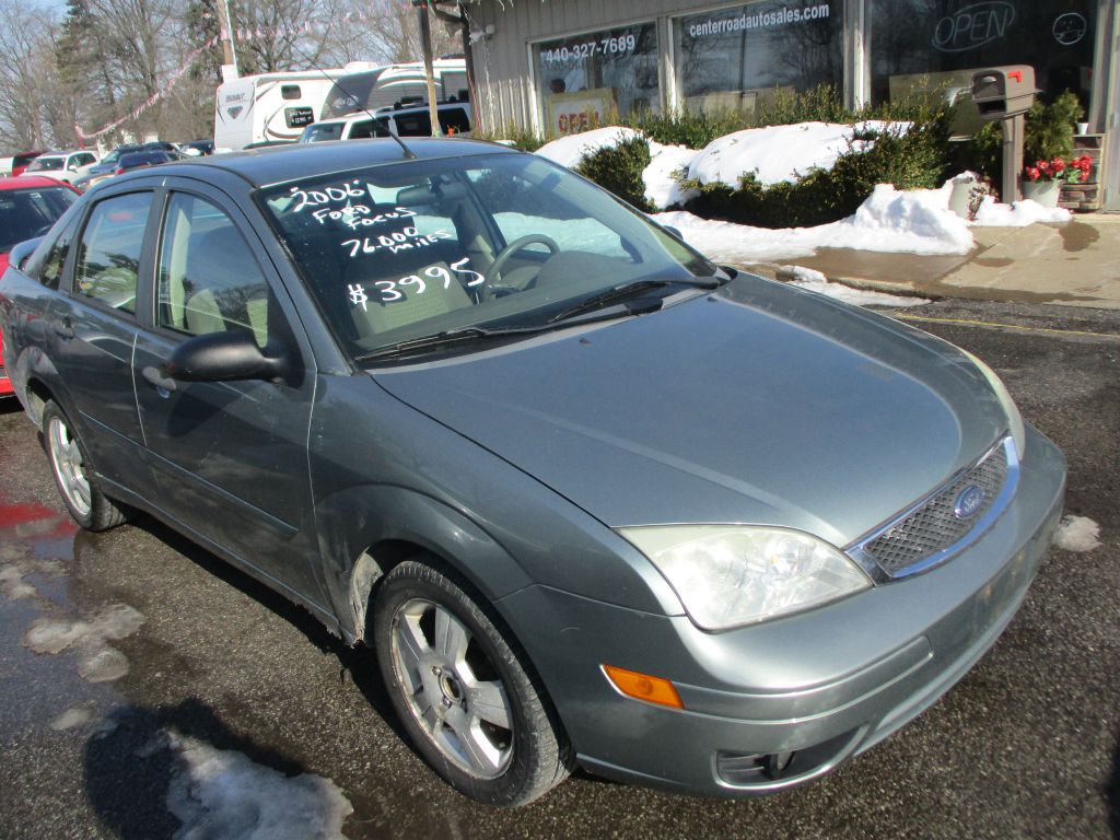 Photo 2 of this FORD FOCUS