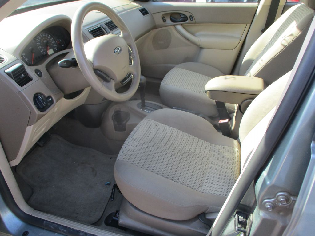 Photo 12 of this FORD FOCUS
