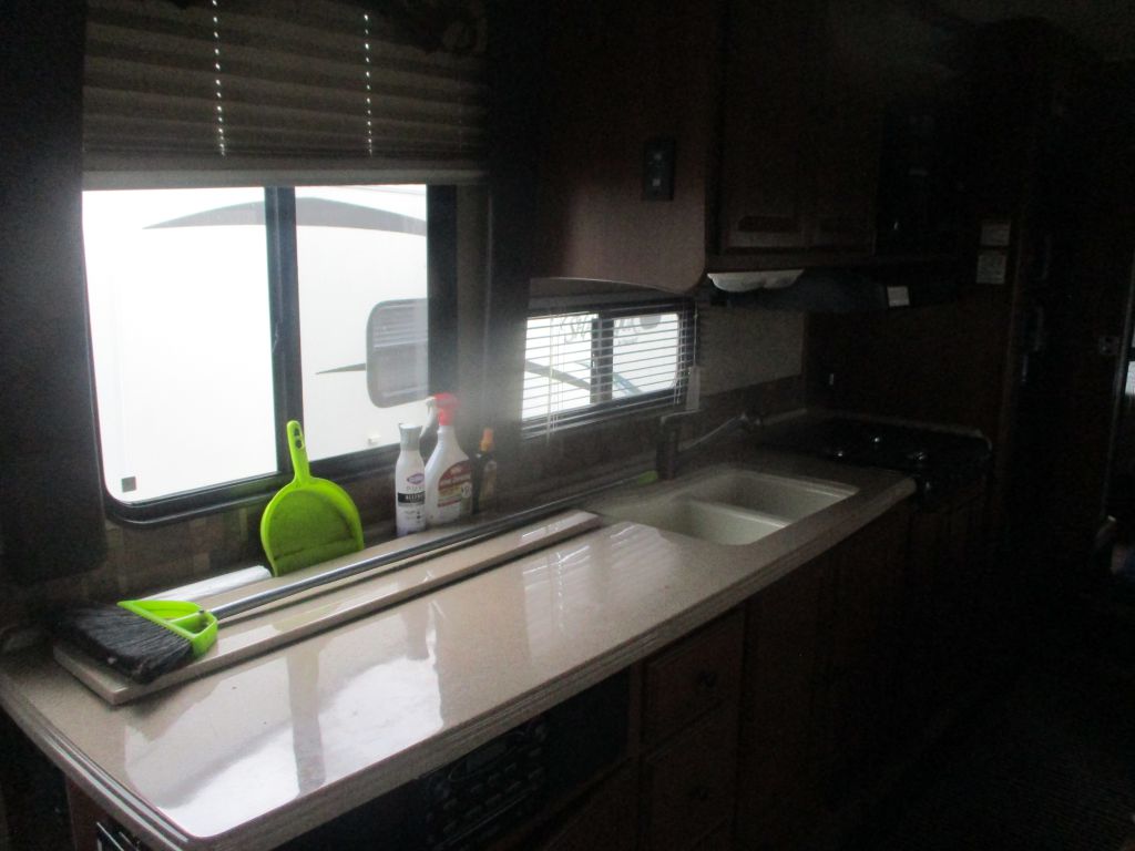 Photo 7 of this FORD ECONOLINE