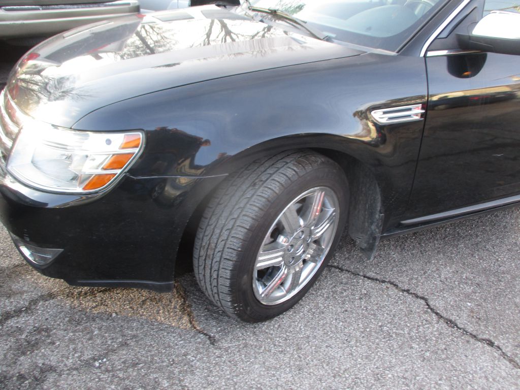 FORD TAURUS 2009 FORD TAURUS 1FAHP28W69G104067