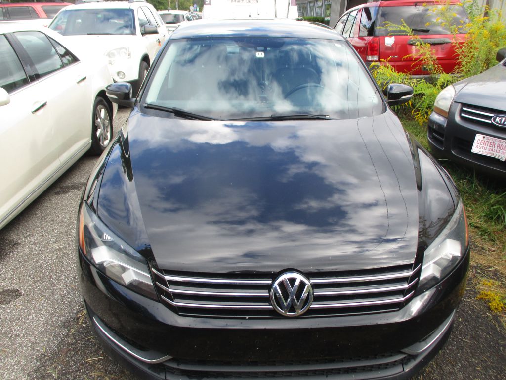 Photo 3 of this VOLKSWAGEN PASSAT