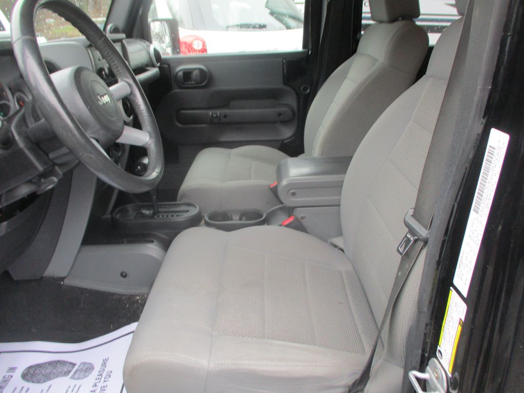 Photo 9 of this JEEP WRANGLER UNLIMI