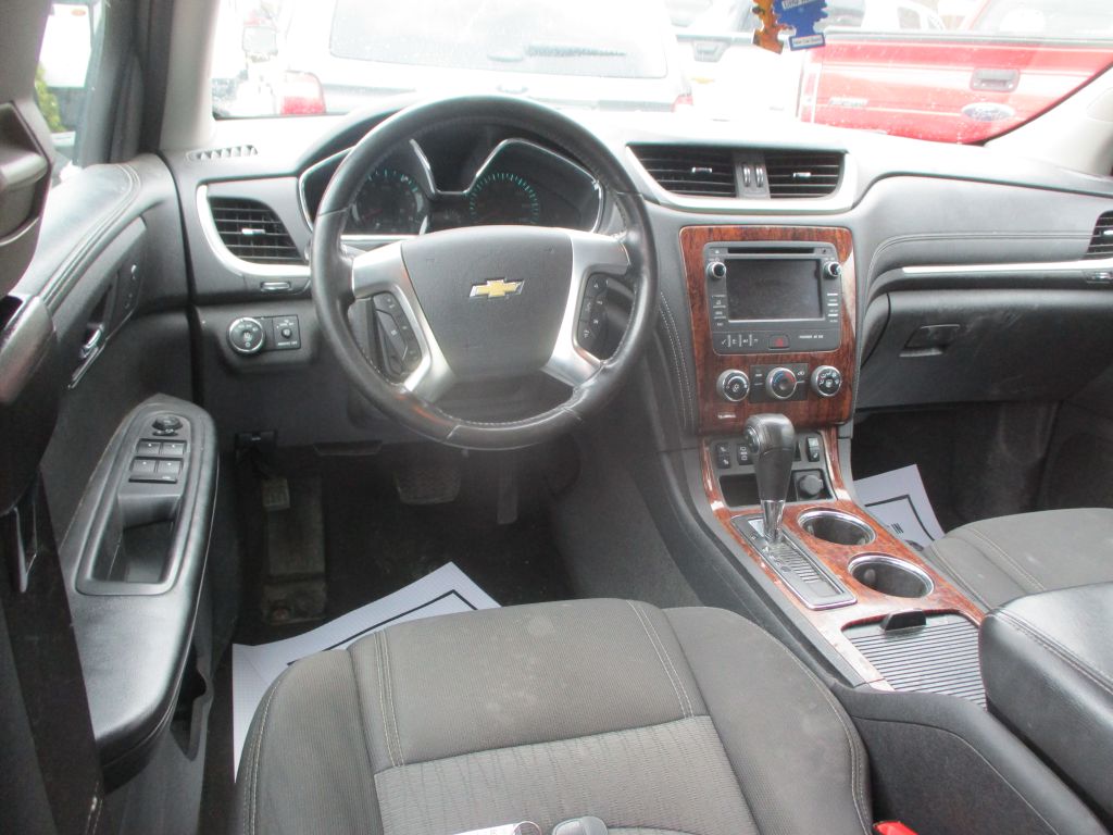 Photo 10 of this CHEVROLET TRAVERSE