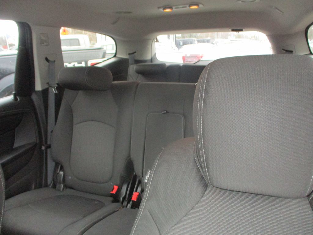 Photo 14 of this CHEVROLET TRAVERSE