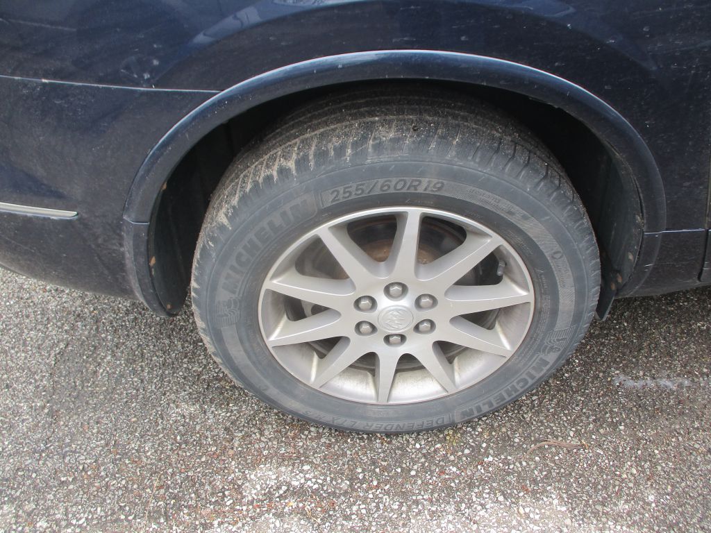 Photo 4 of this BUICK ENCLAVE