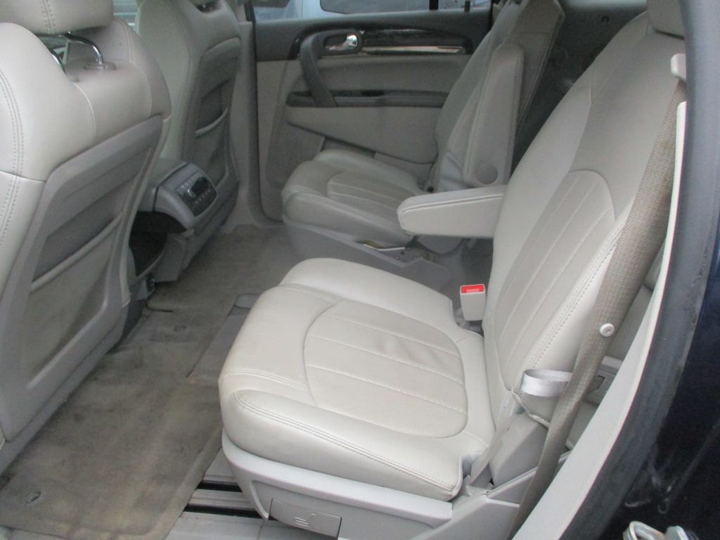 Photo 8 of this BUICK ENCLAVE