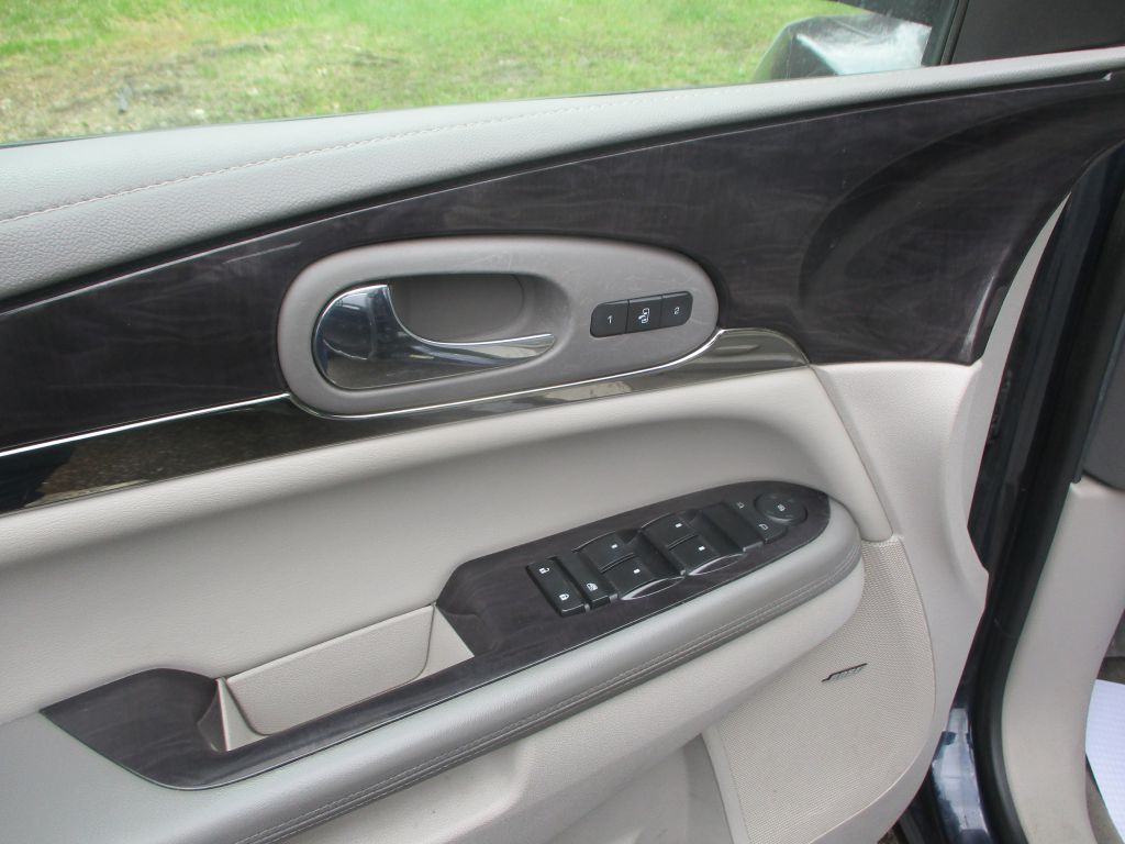 Photo 11 of this BUICK ENCLAVE